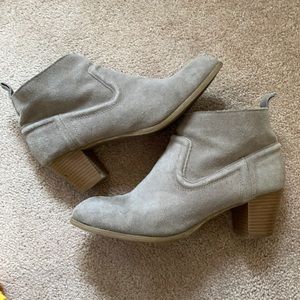 Mossimo Suede booties